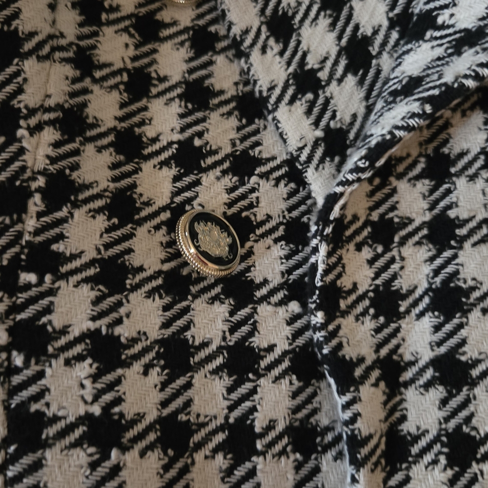 Zara Women's Black and White Houndstooth Blazer - Picture 6 of 8